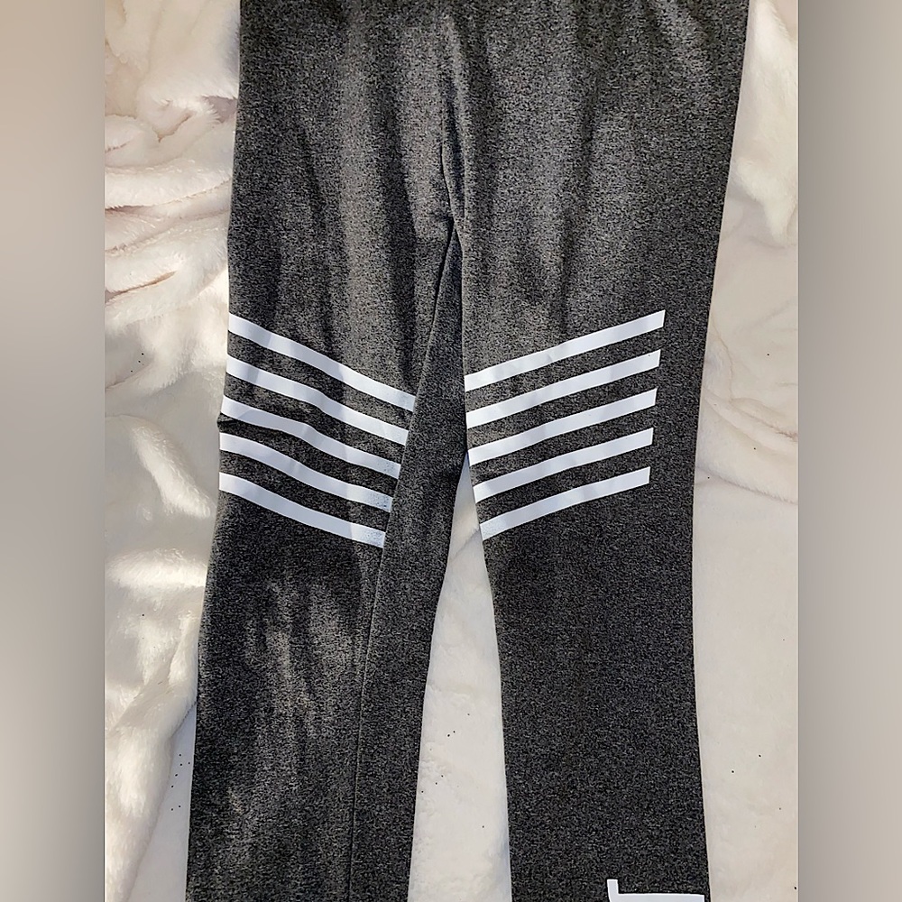 grey justice leggings | size small